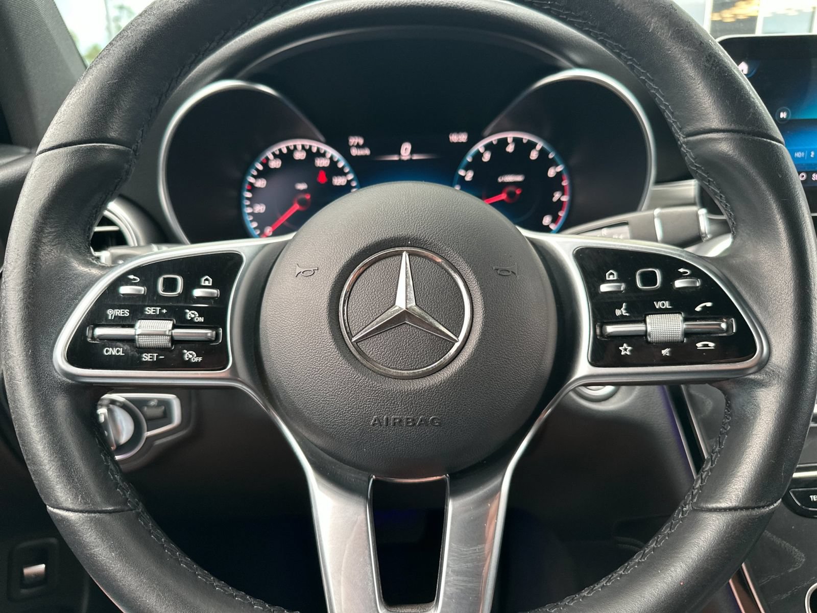 Used 2021 Mercedes-Benz GLC 300 image 25