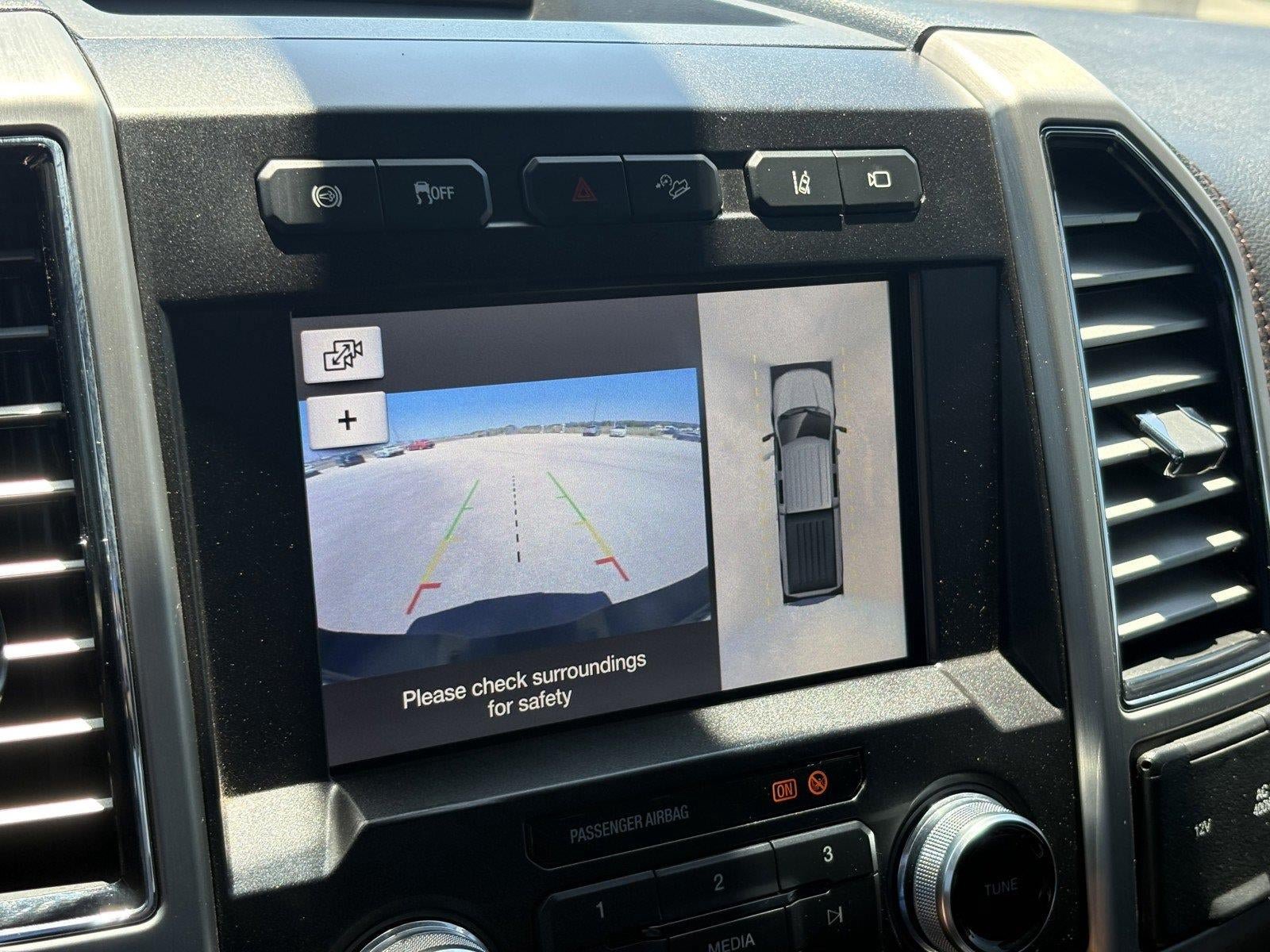 Used 2019 Ford F250 Platinum w/ Platinum Ultimate Package AWD/4WD image 24