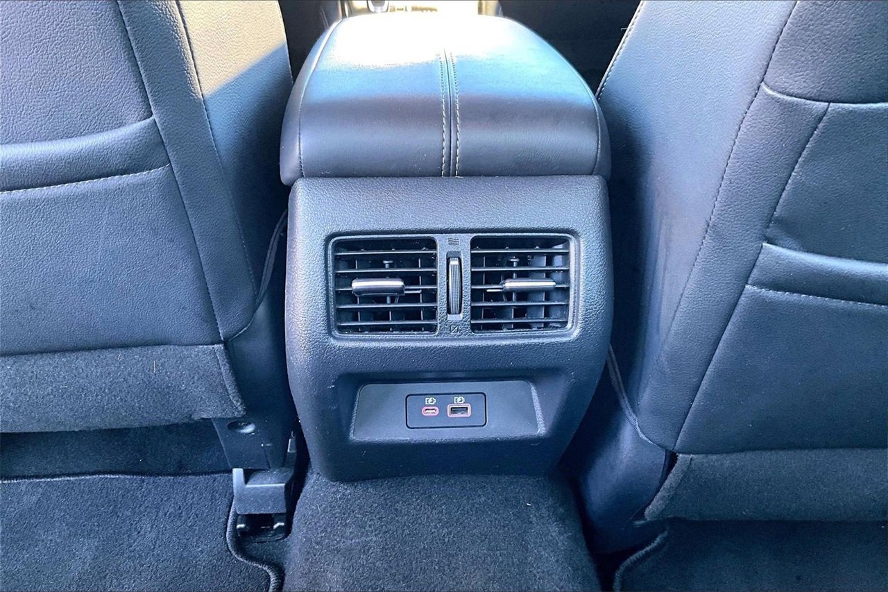 Used 2020 Nissan Altima 2.0 Platinum image 16