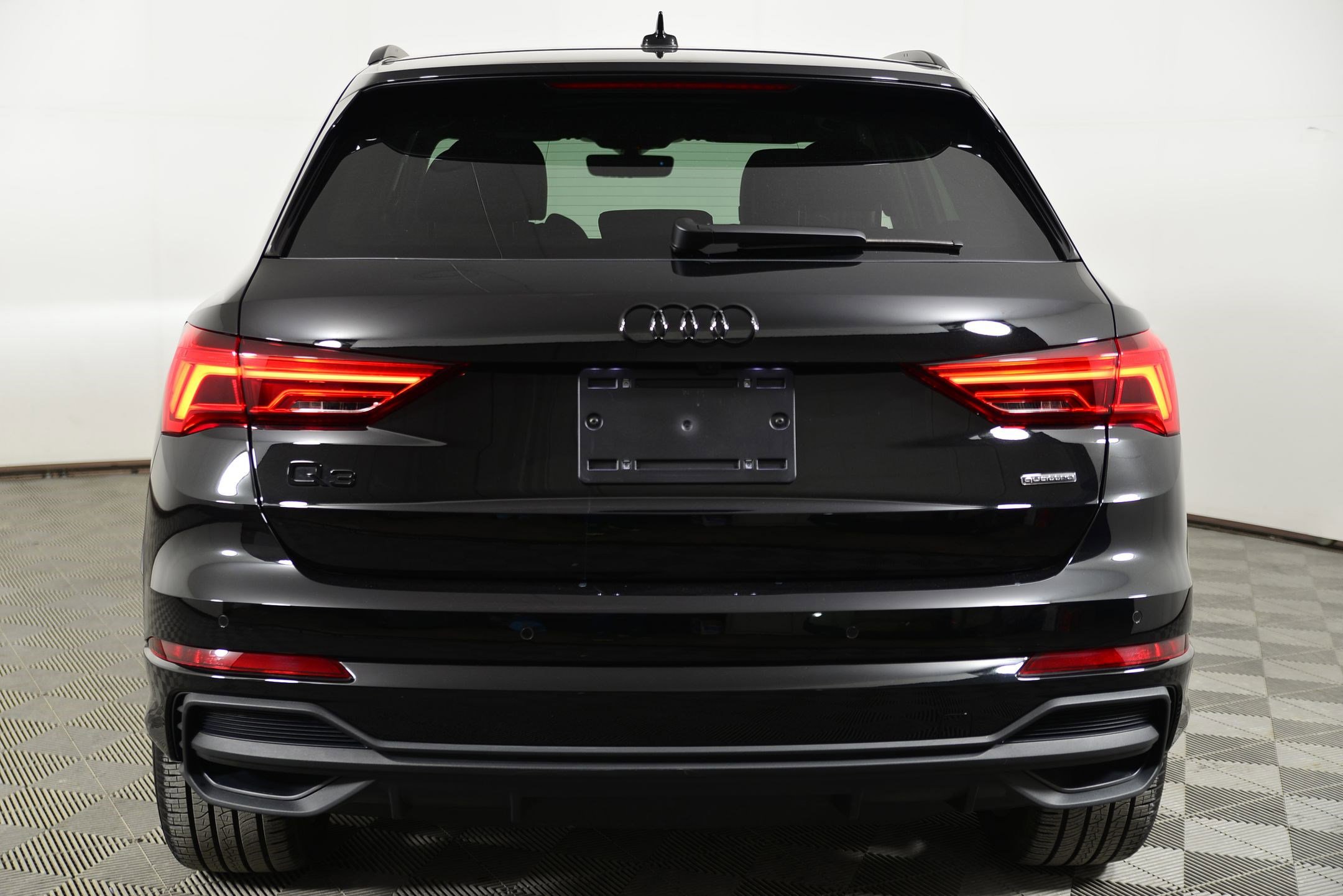 Certified 2025 Audi Q3 2.0T Premium w/ Convenience Package image 8