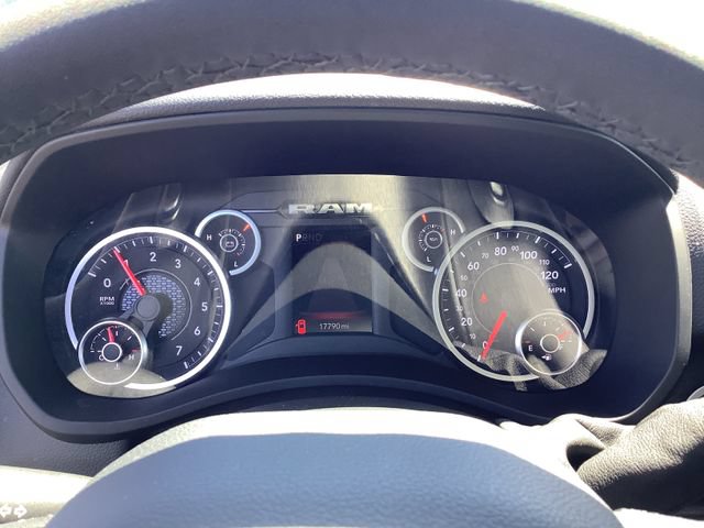 Used 2025 RAM 2500 Big Horn AWD/4WD image 14