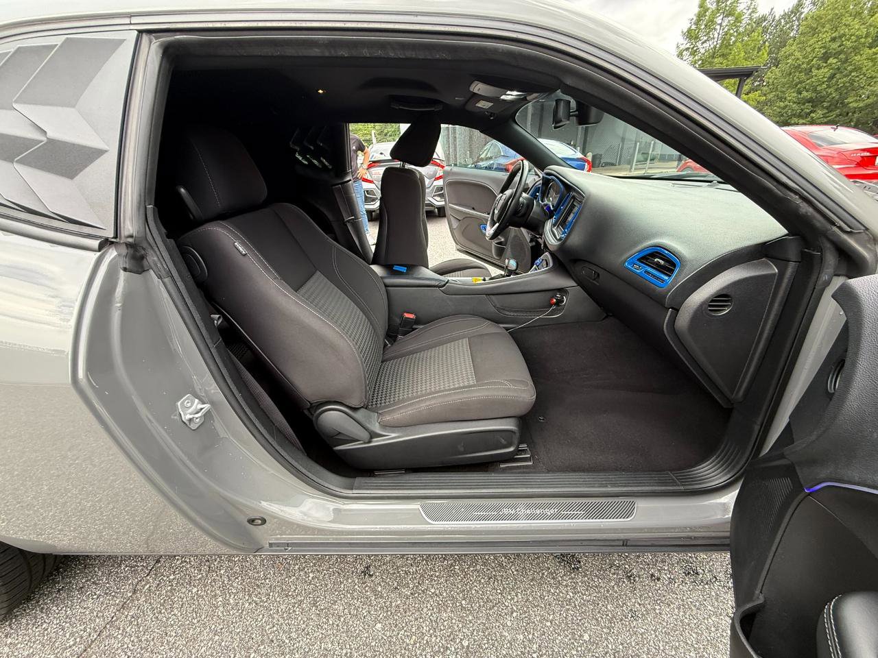 Used 2019 Dodge Challenger SXT RWD image 11