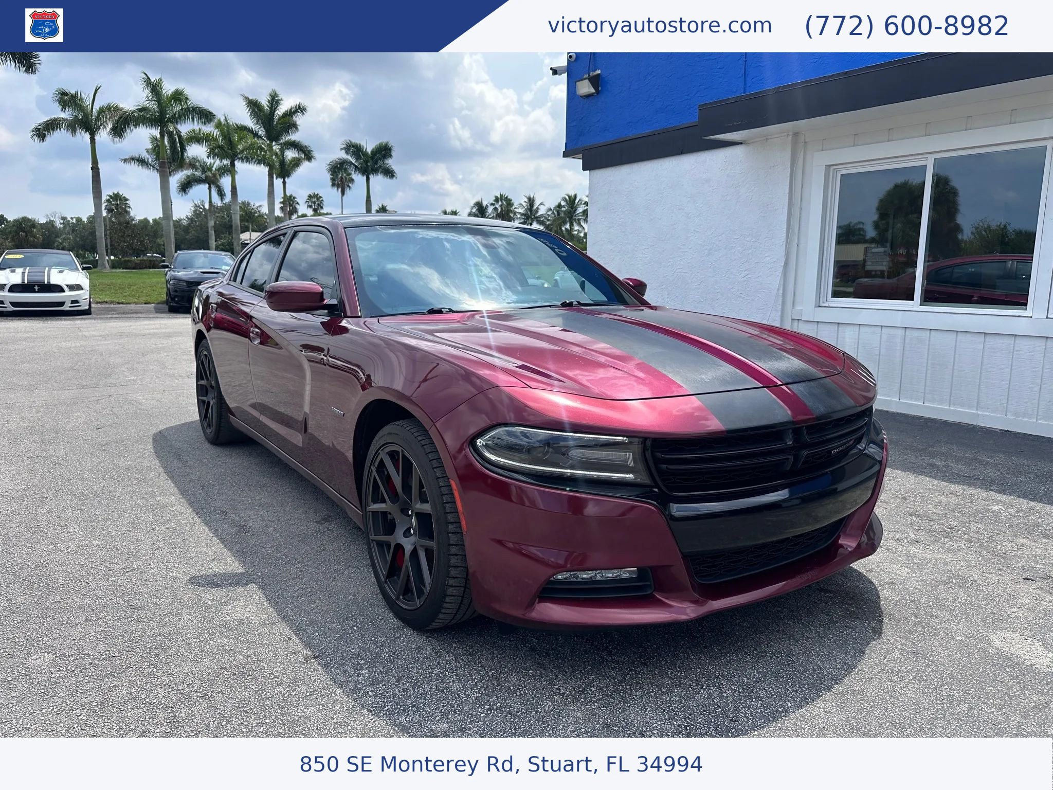 Used 2018 Dodge Charger R/T w/ Navigation & Travel Group RWD image 1