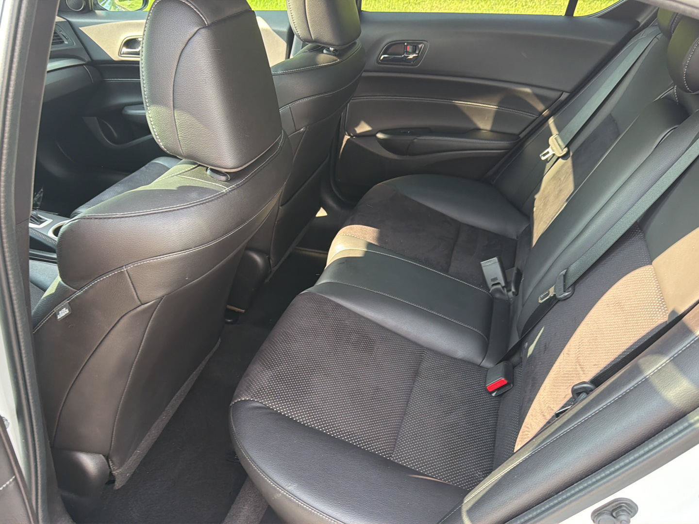 Used 2016 Acura ILX FWD image 10