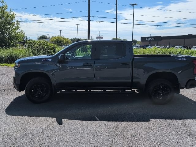 Used 2021 Chevrolet Silverado 1500 LT Trail Boss w/ Convenience Package II AWD/4WD image 2