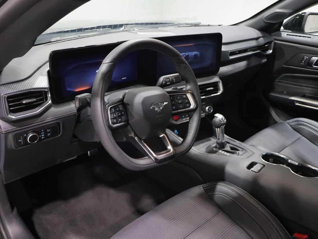 Used 2025 Ford Mustang GT Premium RWD image 15