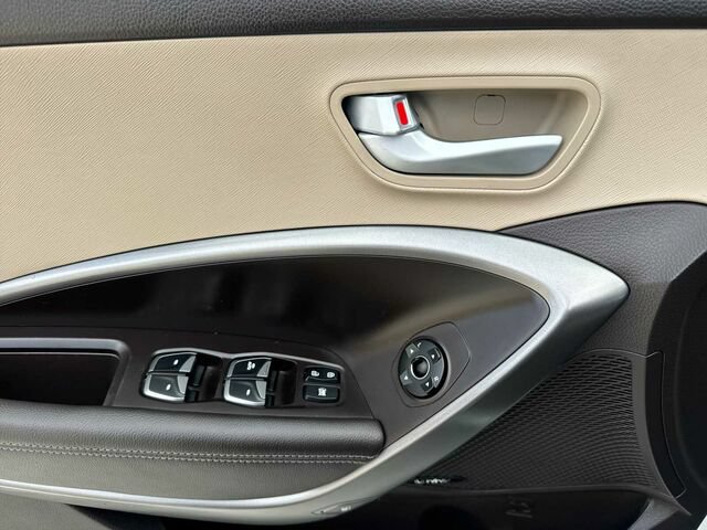 Used 2014 Hyundai Santa Fe Sport 2.0T w/ Navigation Package 06 FWD image 11