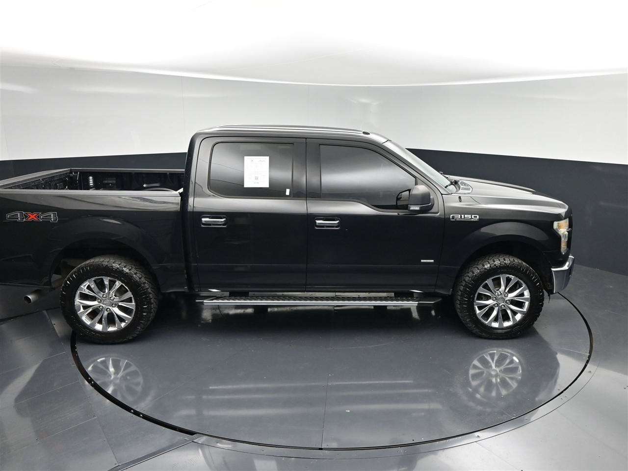 Used 2015 Ford F150 XLT w/ Equipment Group 302A Luxury AWD/4WD image 22