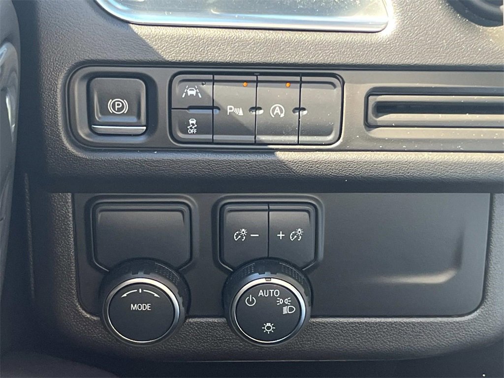 Used 2024 Chevrolet Tahoe LT image 28