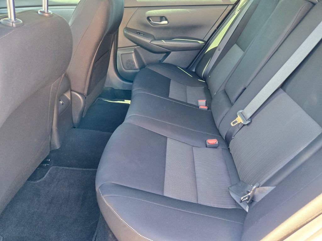 Certified 2022 Nissan Sentra SV FWD image 12