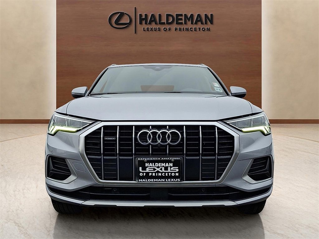 Used 2022 Audi Q3 2.0T Premium Plus w/ Premium Plus Package image 2