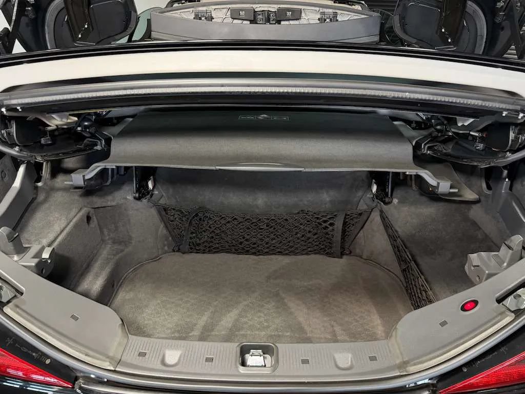 Used 2011 Mercedes-Benz SL 550 w/ Premium I Pkg image 12