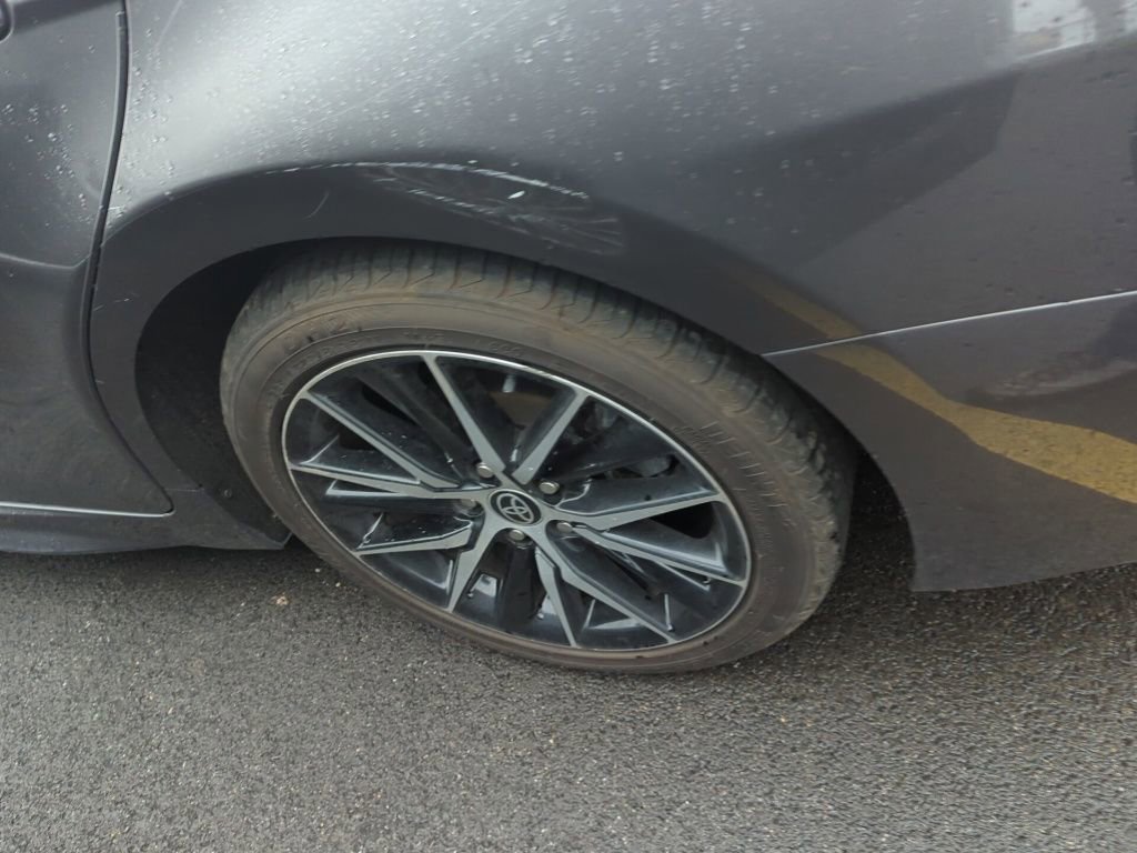 Used 2023 Toyota Camry SE image 5