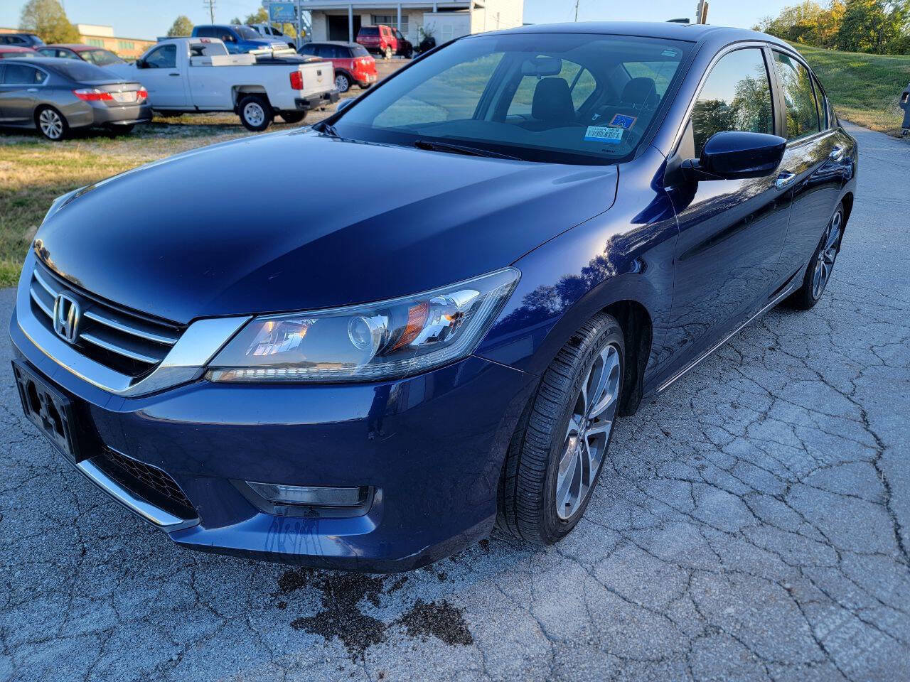 Used 2015 Honda Accord Sport image 2