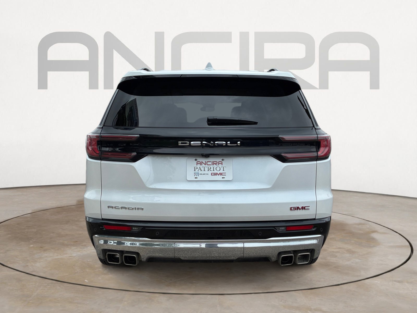Used 2024 GMC Acadia Denali FWD image 9