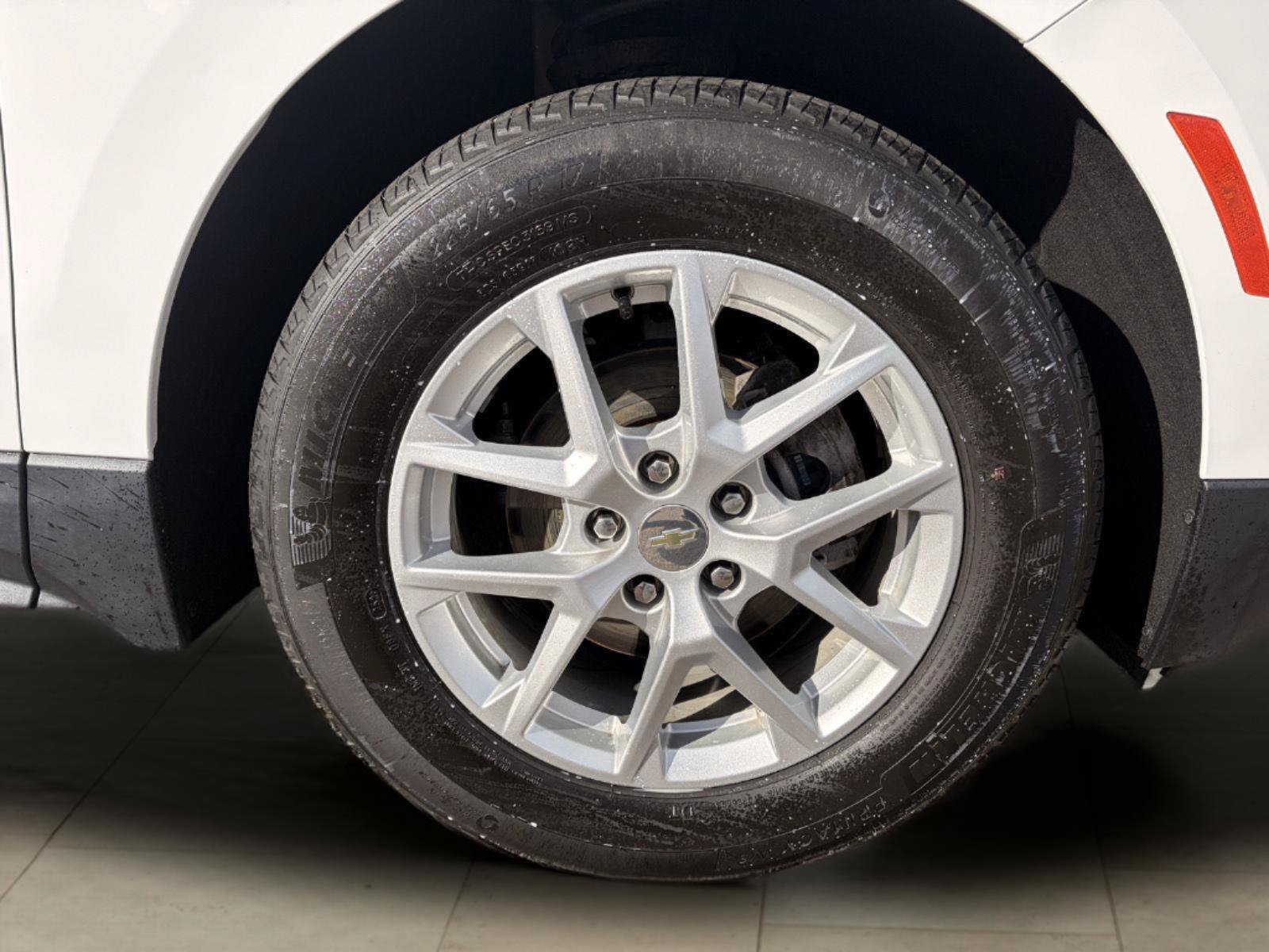 Used 2024 Chevrolet Equinox LS w/ LS Convenience Package FWD image 15