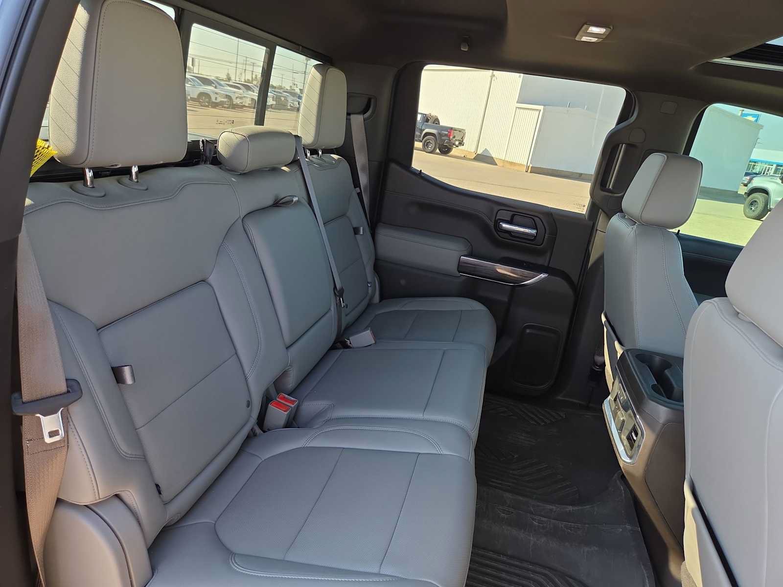 Used 2021 Chevrolet Silverado 1500 LTZ w/ LTZ Premium Texas Edition AWD/4WD image 17