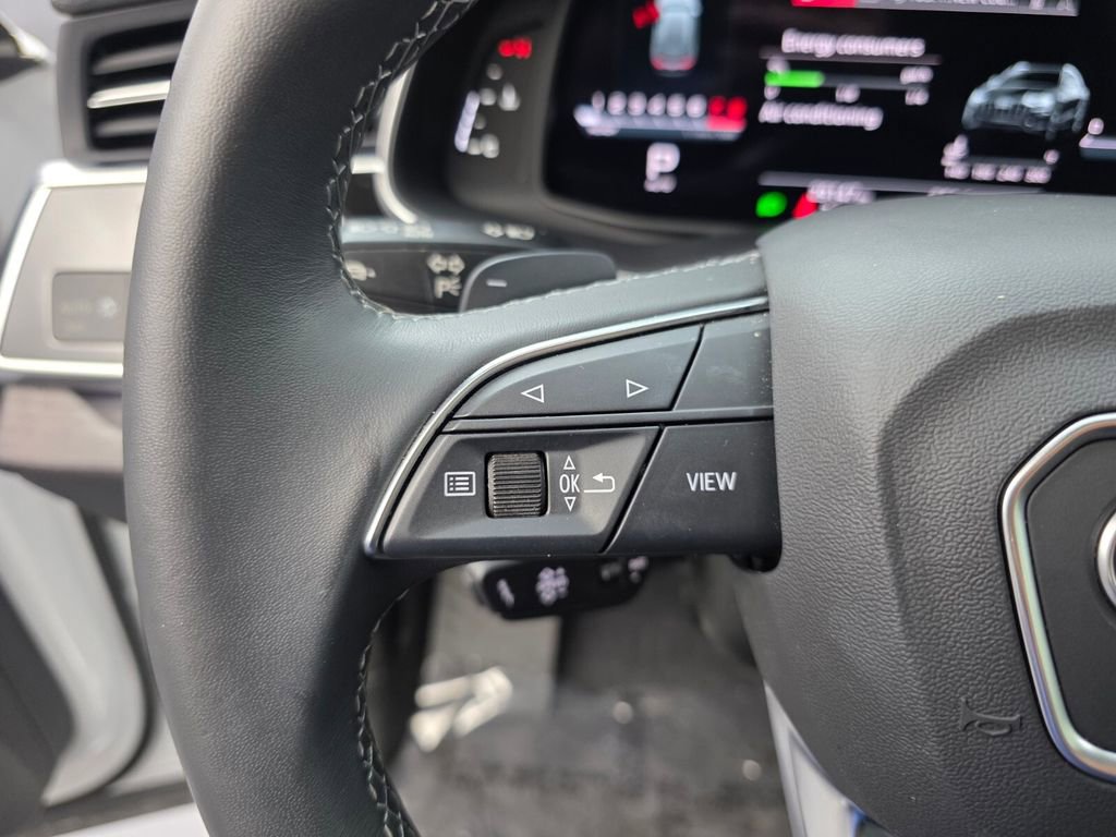 Used 2023 Audi Q8 Premium Plus w/ Premium Plus Package AWD/4WD image 19