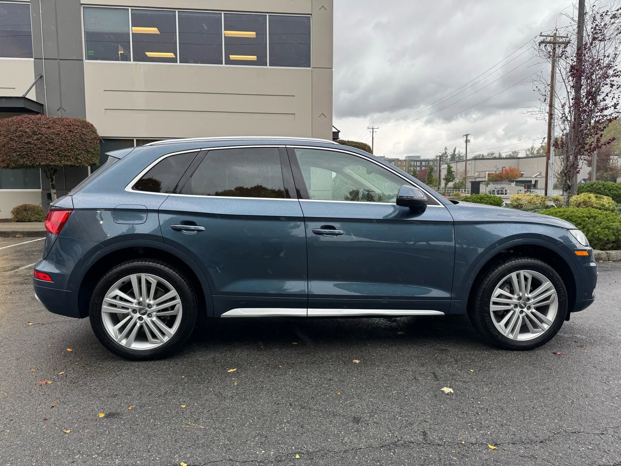 Used 2018 Audi Q5 2.0T Premium Plus w/ Premium Plus Package image 12