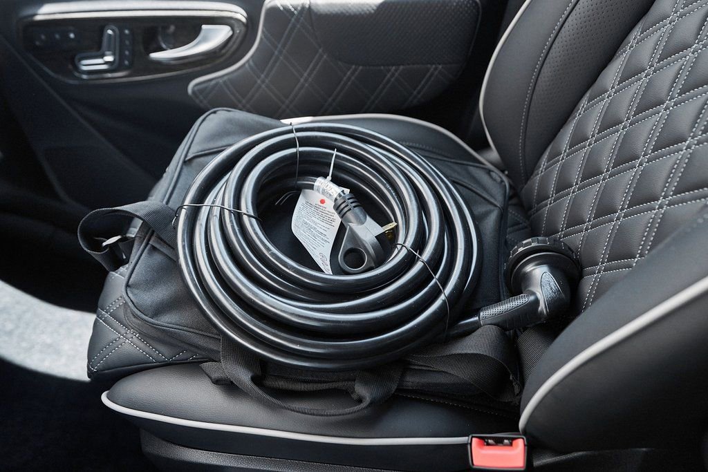 Used 2024 Mercedes-Benz Sprinter 3500 w/ Parking Package image 71