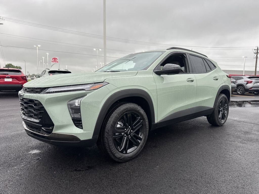 New 2026 Chevrolet Trax ACTIV FWD image 2