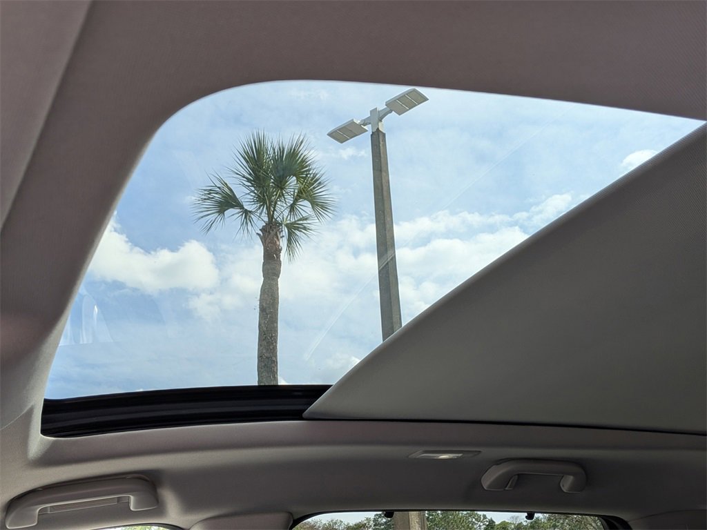 Used 2022 Acura MDX SH-AWD w/ Technology Package image 21