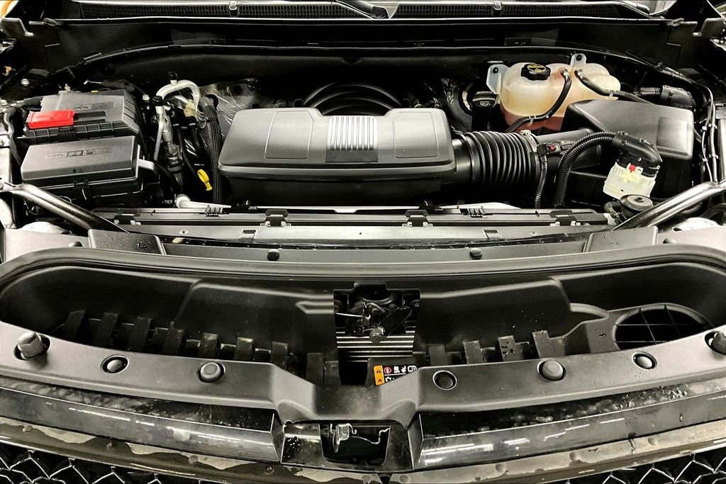 Certified 2024 Cadillac Escalade ESV Sport w/ Touring Package image 31