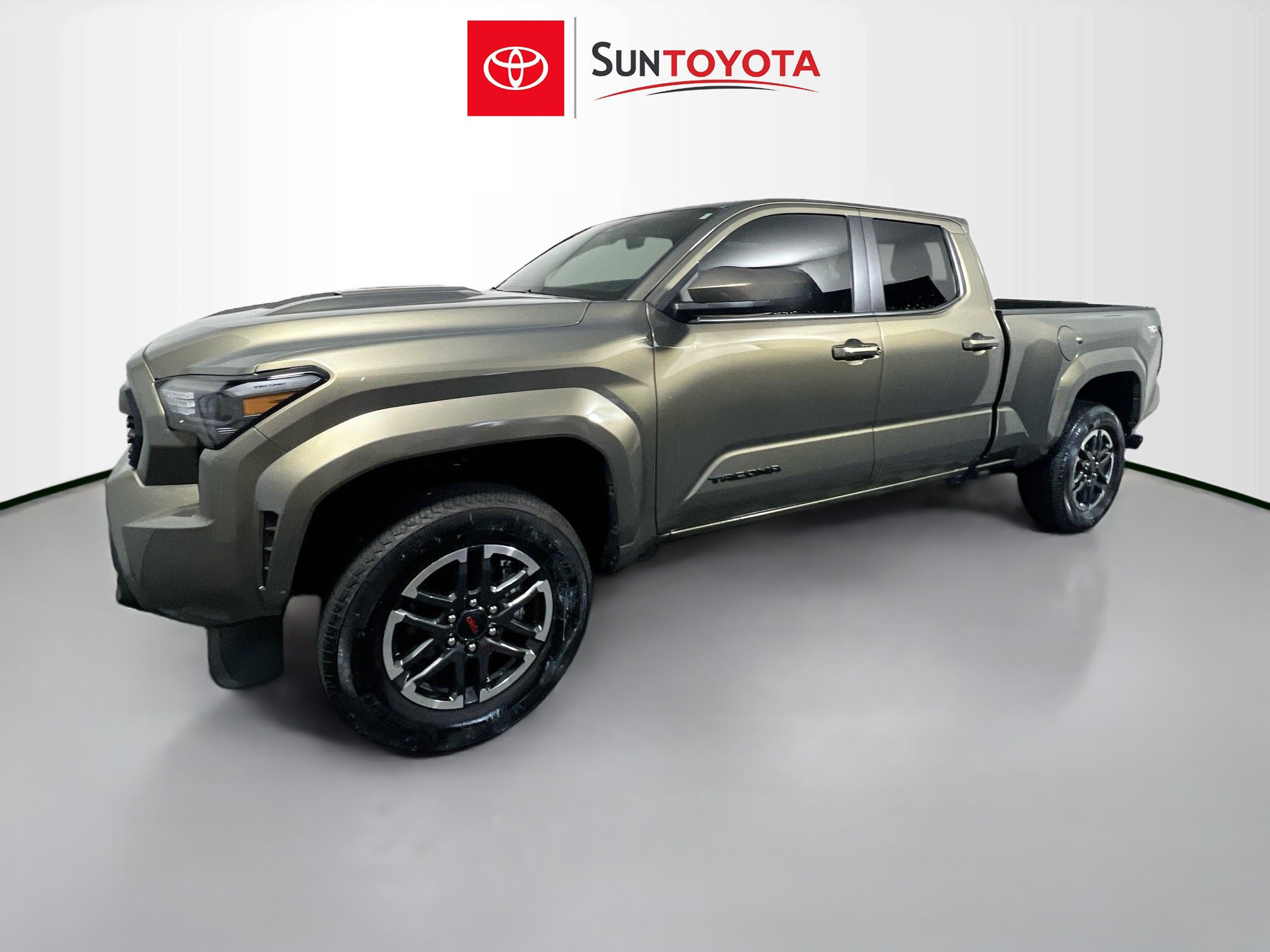 Used 2025 Toyota Tacoma TRD Sport AWD/4WD image 9
