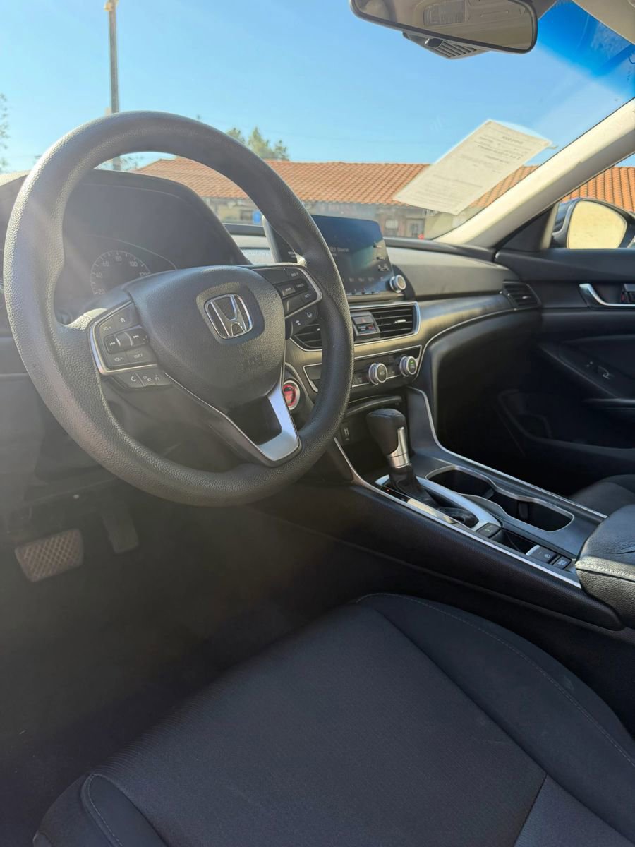 Used 2018 Honda Accord LX image 15