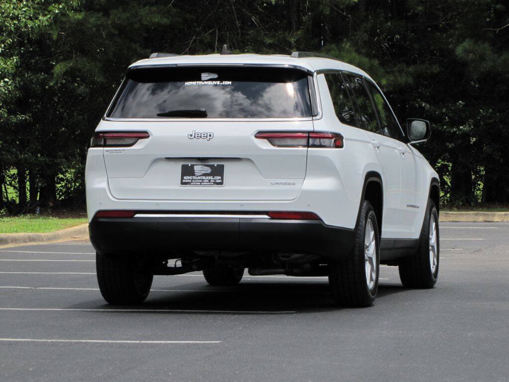 Used 2023 Jeep Grand Cherokee L Laredo RWD image 10