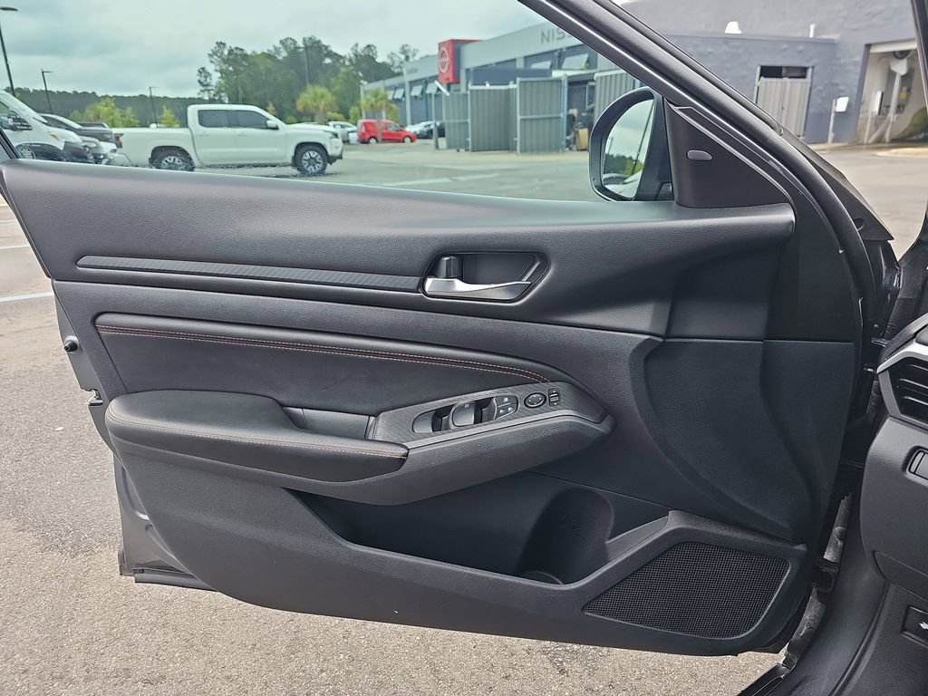 Used 2019 Nissan Altima 2.5 SR w/ SR Premium Package FWD image 31