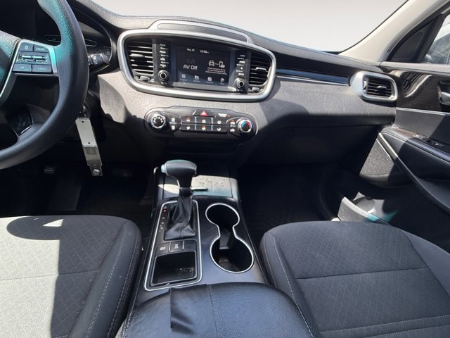 Used 2020 Kia Sorento AWD V6 image 16