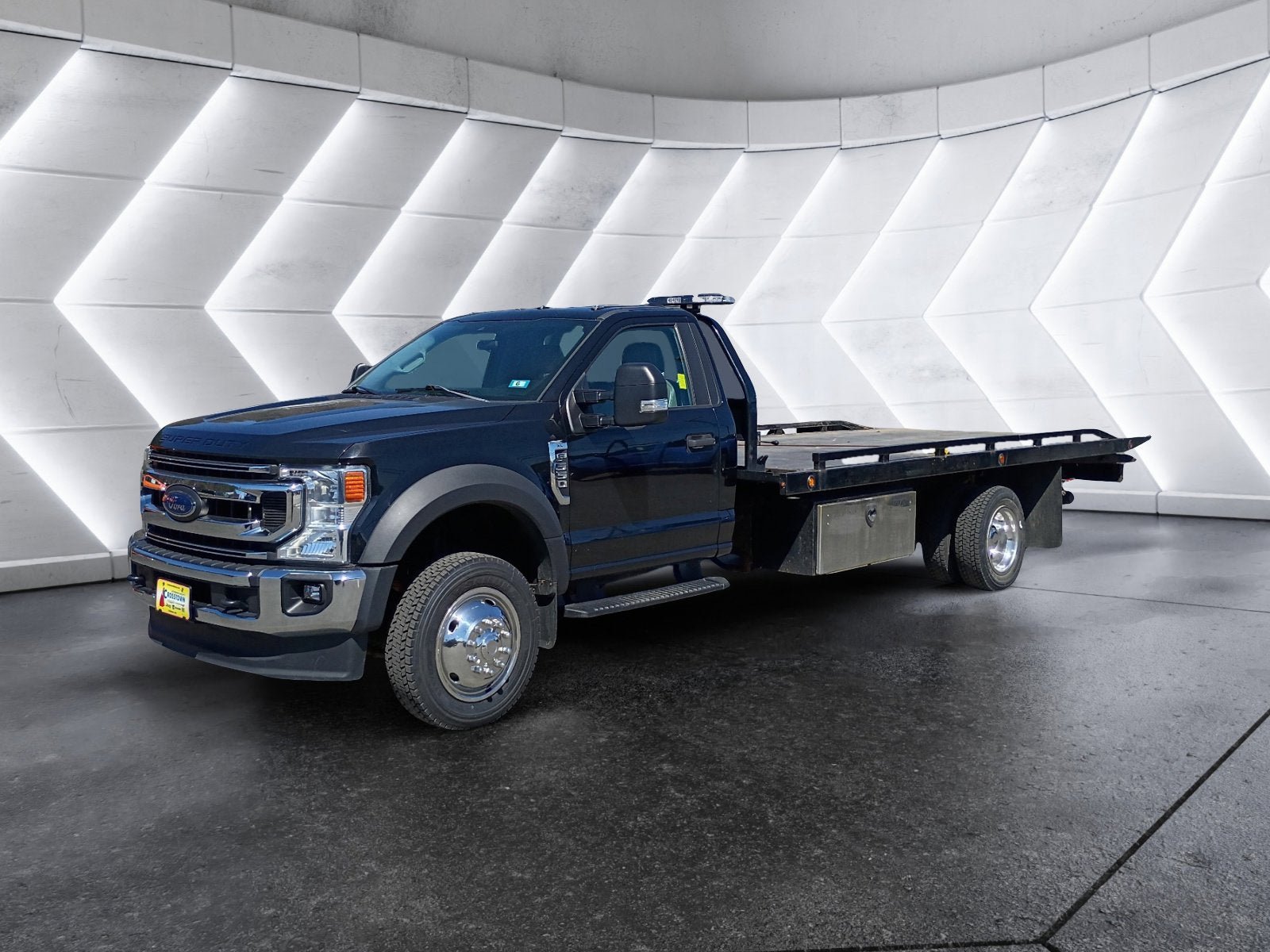 Used 2020 Ford F550 4x4 Regular Cab Super Duty image 2