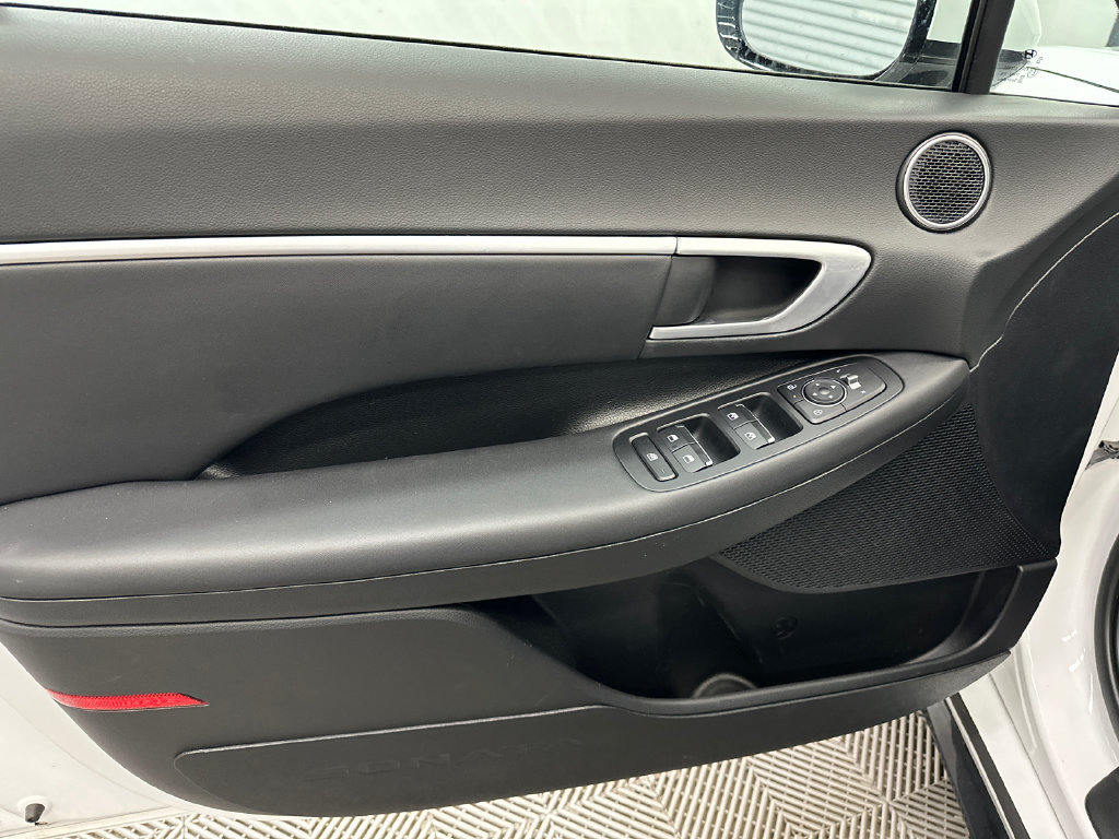 Certified 2025 Hyundai Sonata SEL FWD image 11