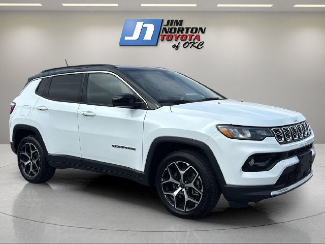 Used 2025 Jeep Compass Limited AWD/4WD image 3