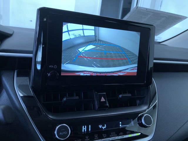 Used 2025 Toyota Corolla LE image 28