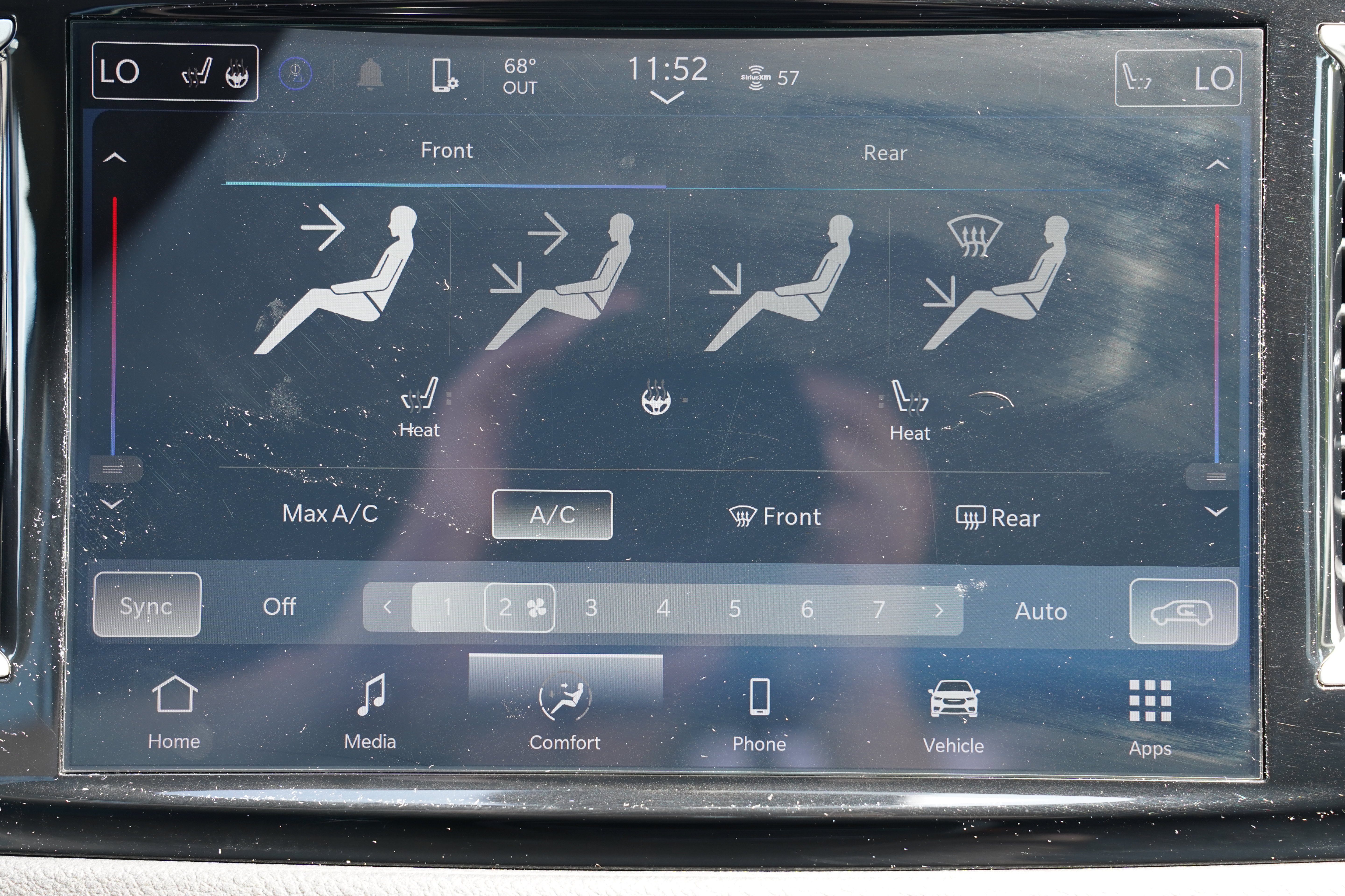 Used 2024 Chrysler Pacifica Touring-L FWD image 25