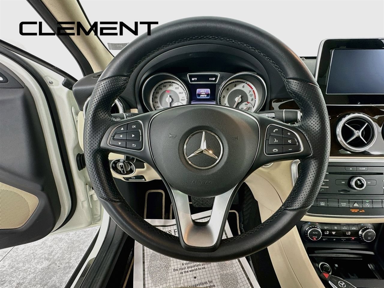 Used 2016 Mercedes-Benz GLA 250 4MATIC image 15