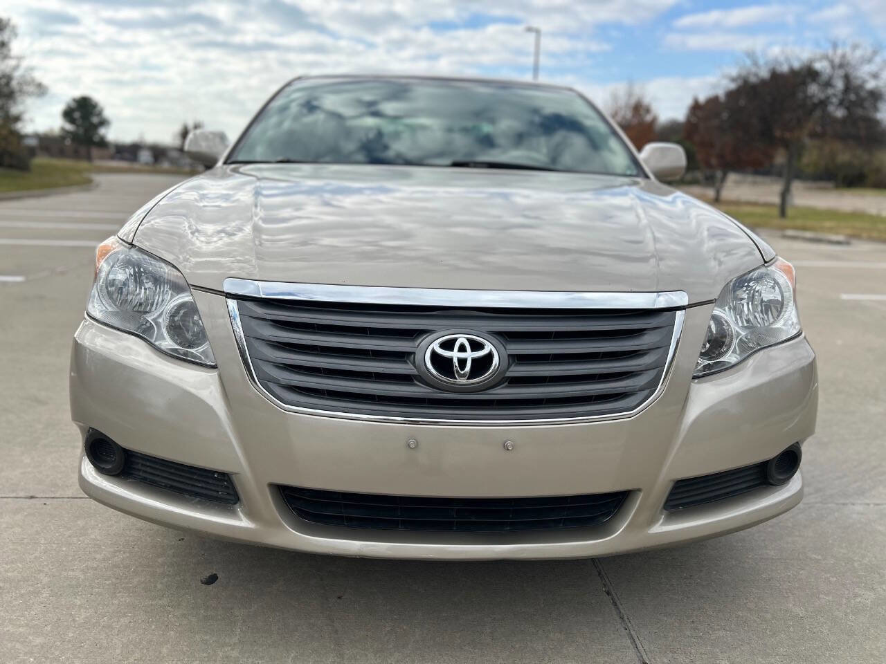 Used 2008 Toyota Avalon XL image 3