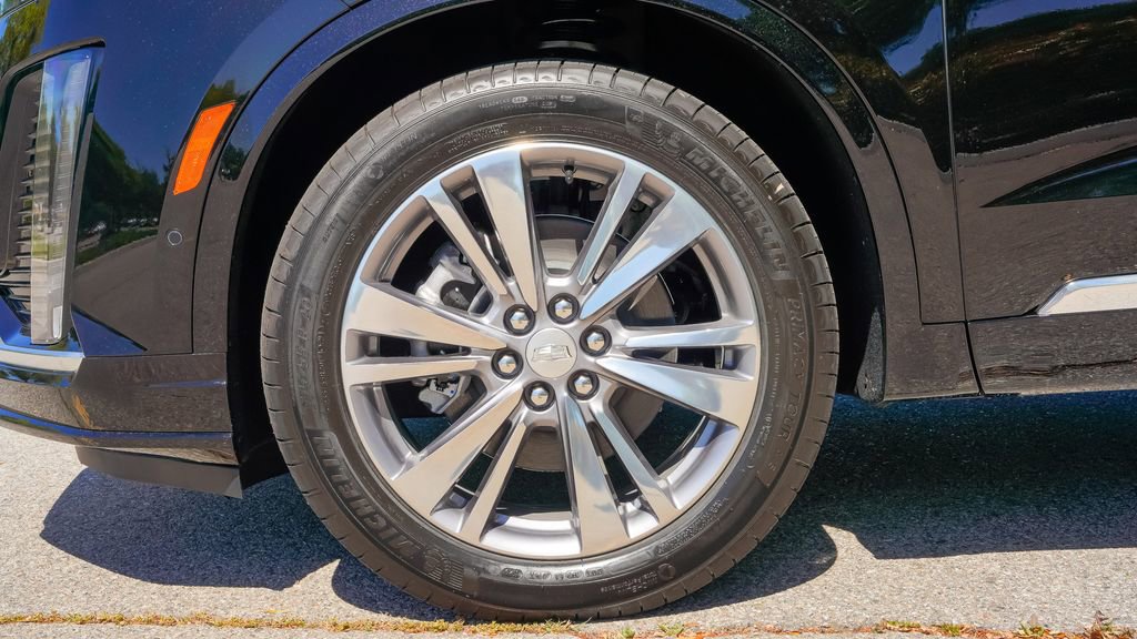 Certified 2025 Cadillac XT6 Premium Luxury w/ Technology Package image 9