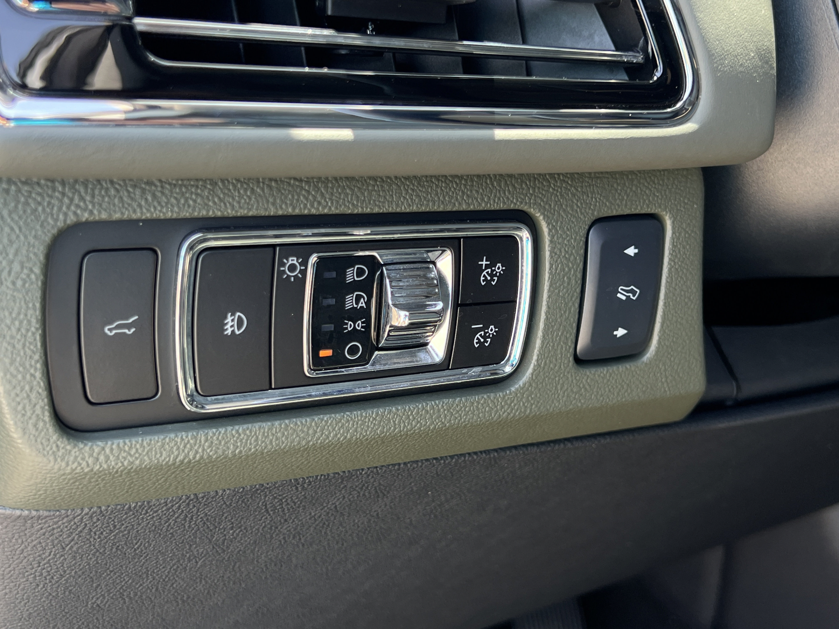 Used 2023 Lincoln Navigator Black Label AWD/4WD image 15