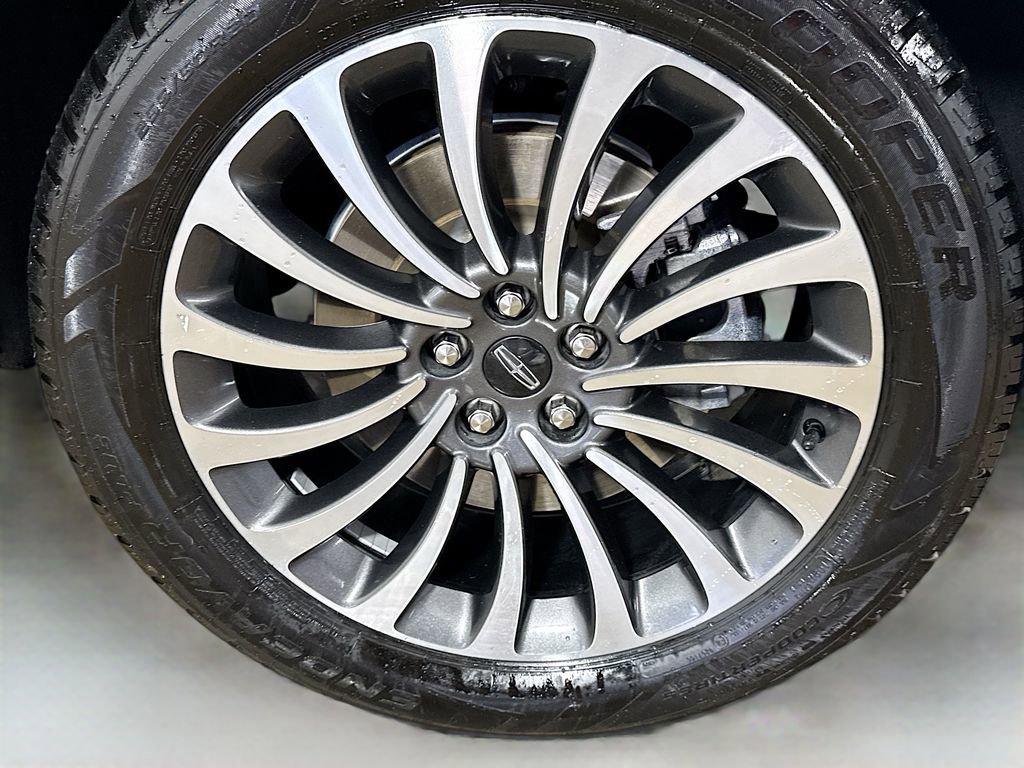 Used 2022 Lincoln Aviator Reserve w/ Equipment Group 201A image 33