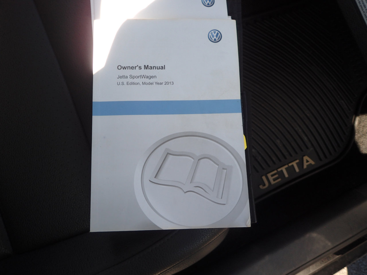 Used 2013 Volkswagen Jetta SE image 25