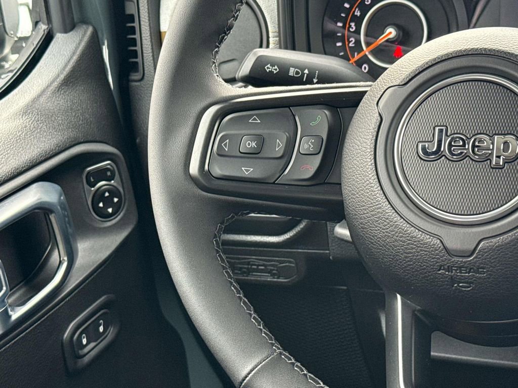 New 2026 Jeep Gladiator Sport AWD/4WD image 15