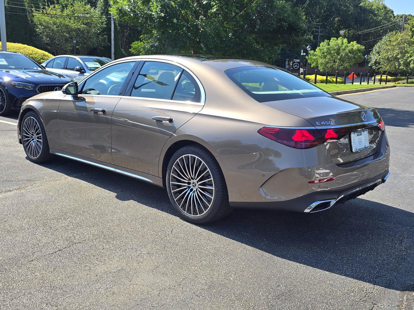 New 2027 Mercedes-Benz E 450 4MATIC Sedan image 13