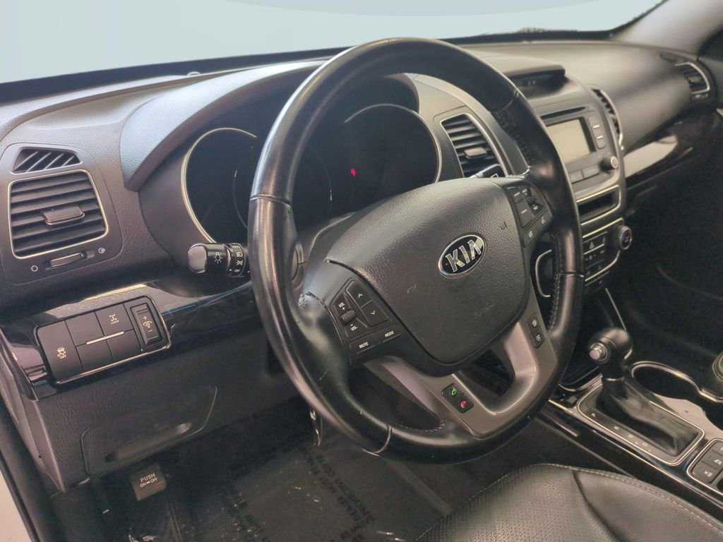 Used 2015 Kia Sorento EX AWD/4WD image 13