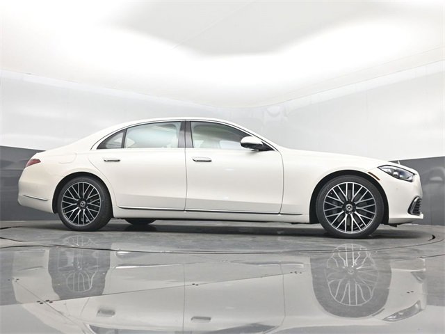 Used 2022 Mercedes-Benz S 580 4MATIC Sedan w/ Rear Seat Package image 60