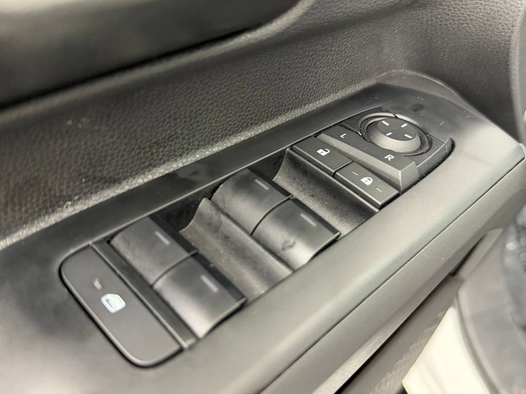 Certified 2026 Toyota Tacoma SR5 AWD/4WD image 20
