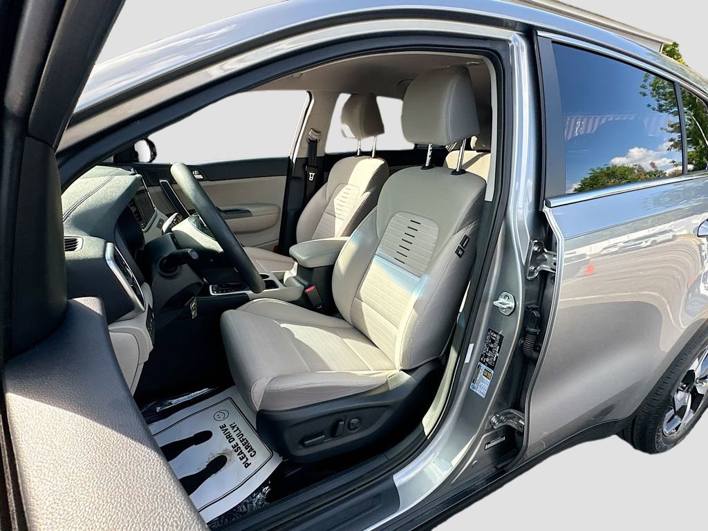 Certified 2020 Kia Sportage LX w/ LX Popular Package image 19