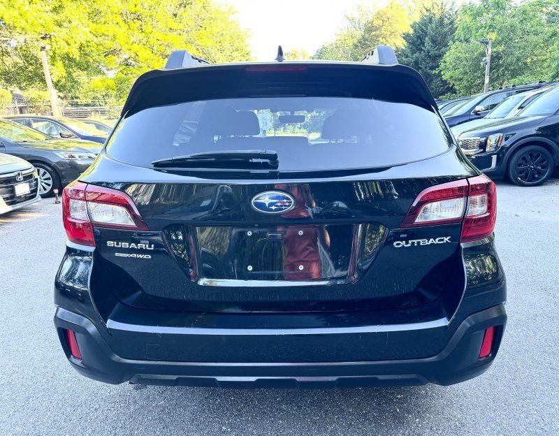 Used 2019 Subaru Outback 2.5i Premium AWD/4WD image 6